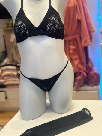 Conjunto Mia