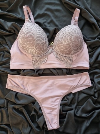 Conjunto G 008 Tamanho  G