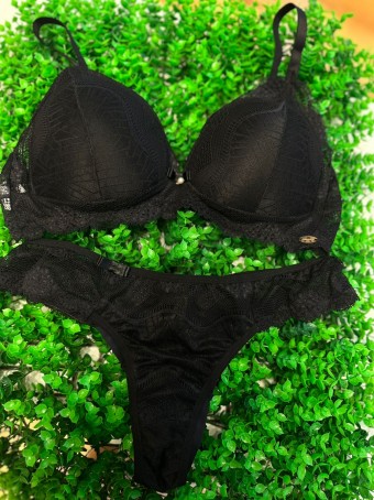 Conjunto Preto Casca