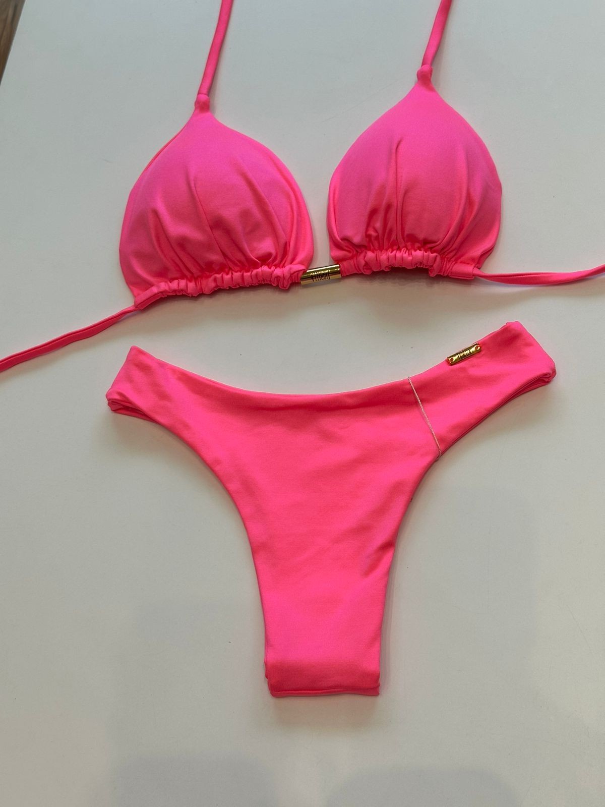 BIQUÍNI MARIAH GLOW ROSA NEON